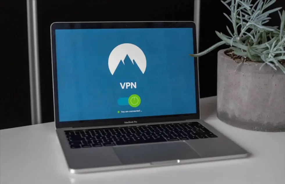 utilisez un VPN ou un proxy